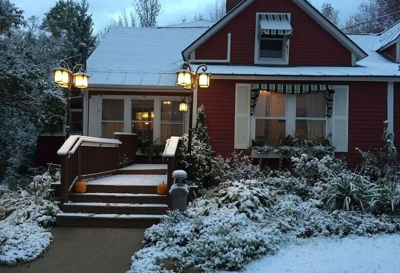 酒店 The Vermont Inn