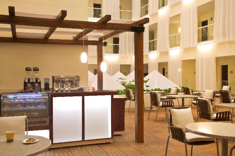 リゾートホテル Krystal Grand Puerto Vallarta