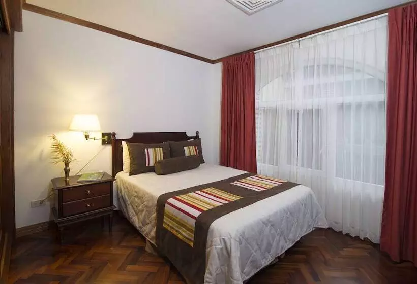 Apartotel & Suites Villas Del Rio