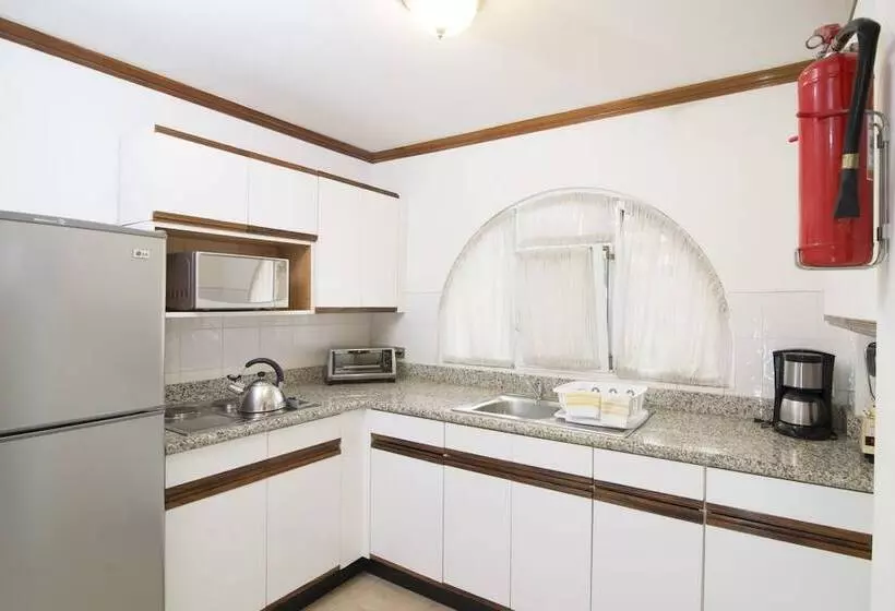 Apartotel & Suites Villas Del Rio