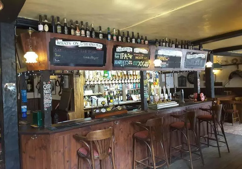 민박 The King S Head