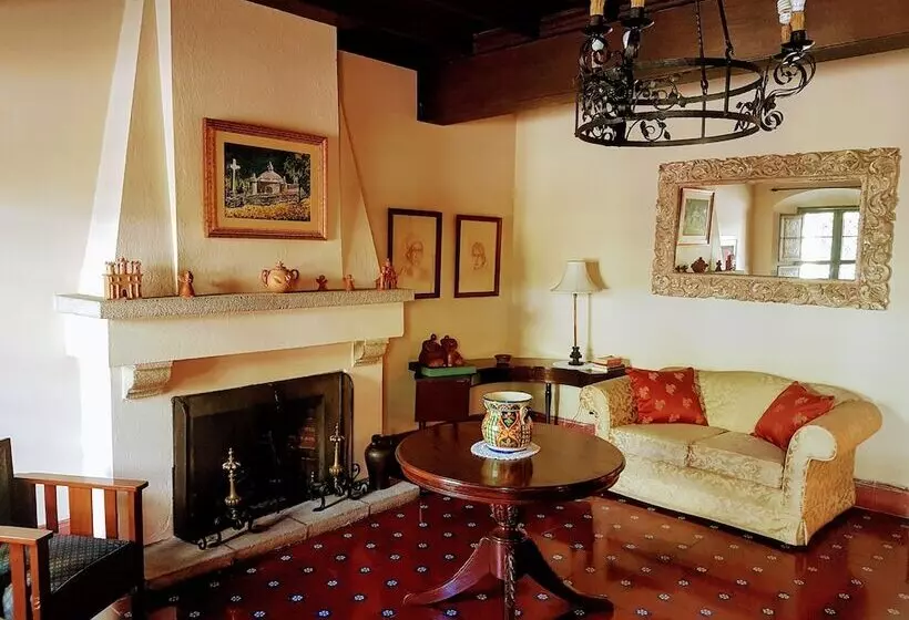 Casa Carmel Bed & Breakfast