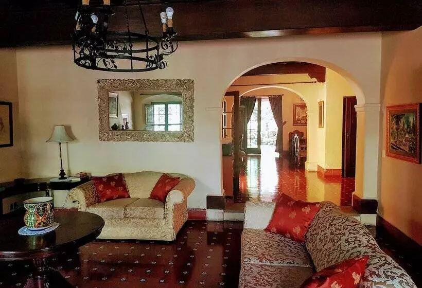 Casa Carmel Bed & Breakfast