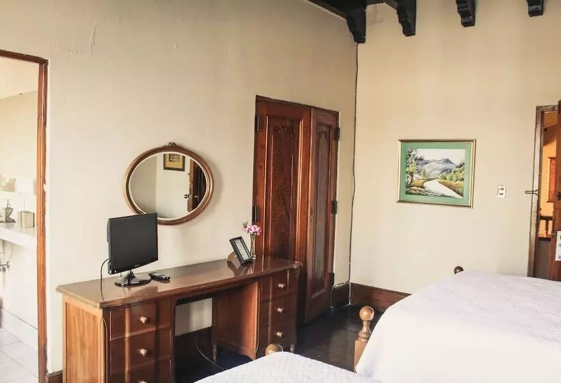 Casa Carmel Bed & Breakfast
