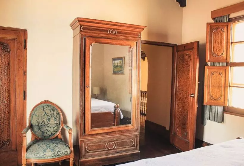 Casa Carmel Bed & Breakfast