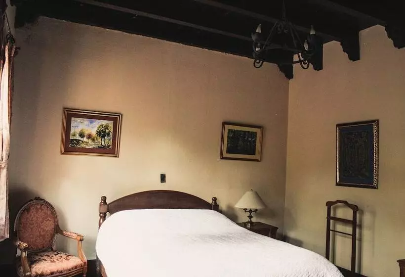 Casa Carmel Bed & Breakfast