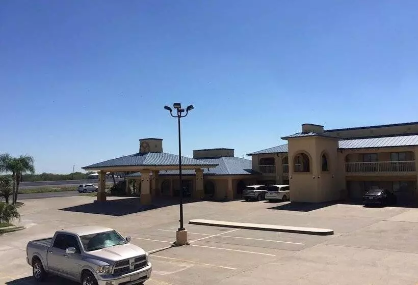 هتل Americas Best Value Inn Bishop Kingsville