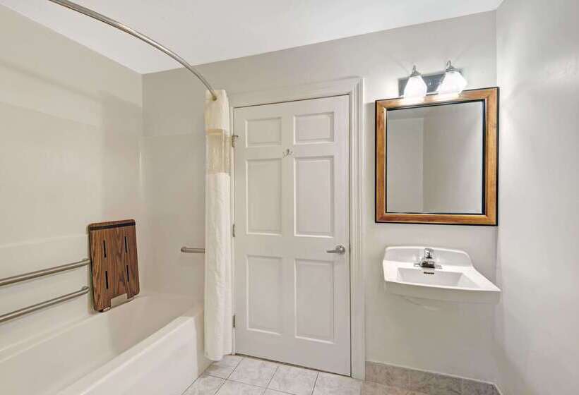 فندق Days Inn By Wyndham Ridgefield