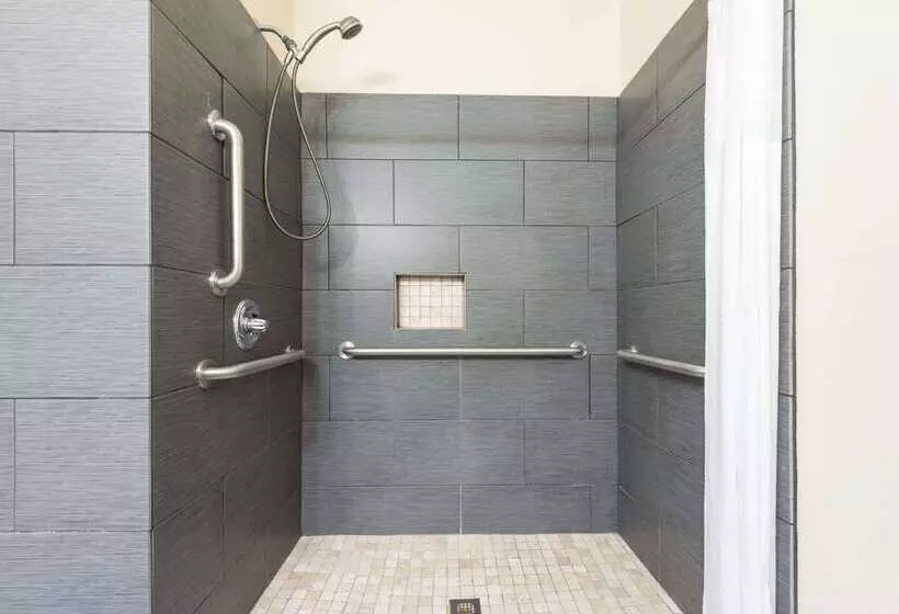 ホテル Days Inn & Suites By Wyndham Prattville Montgomery