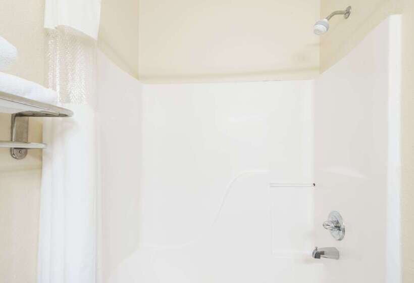 فندق Days Inn & Suites By Wyndham Prattville Montgomery