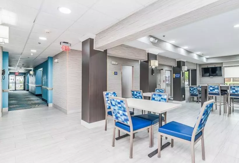 ホテル Days Inn & Suites By Wyndham Prattville Montgomery