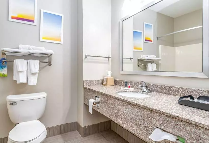 ホテル Days Inn & Suites By Wyndham Prattville Montgomery