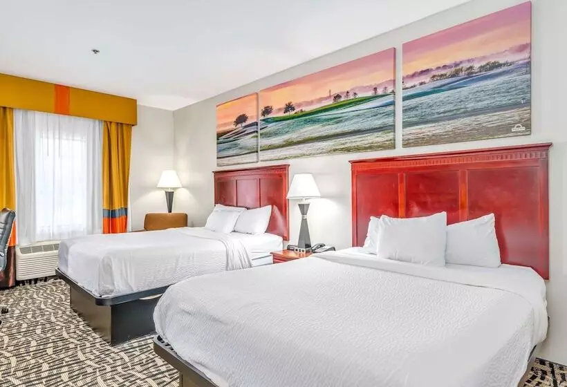 ホテル Days Inn & Suites By Wyndham Prattville Montgomery