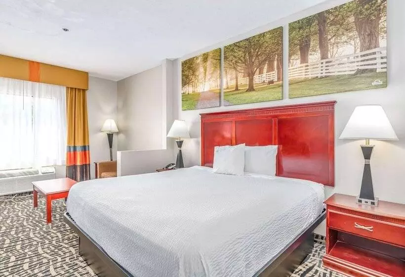 ホテル Days Inn & Suites By Wyndham Prattville Montgomery