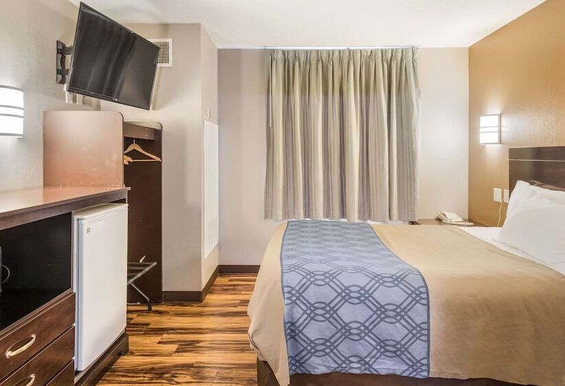 בית מלון כפרי Econo Lodge Morristown