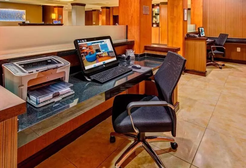 Отель Fairfield Inn & Suites Memphis Olive Branch