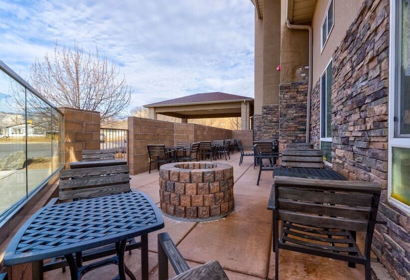 Grand Vista Hotel Parachute