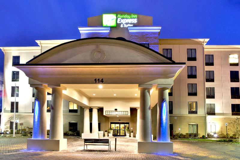 Отель Holiday Inn Express & Suites Oak Ridge, An Ihg