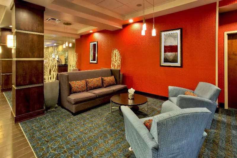 호텔 Holiday Inn Express & Suites Oak Ridge, An Ihg