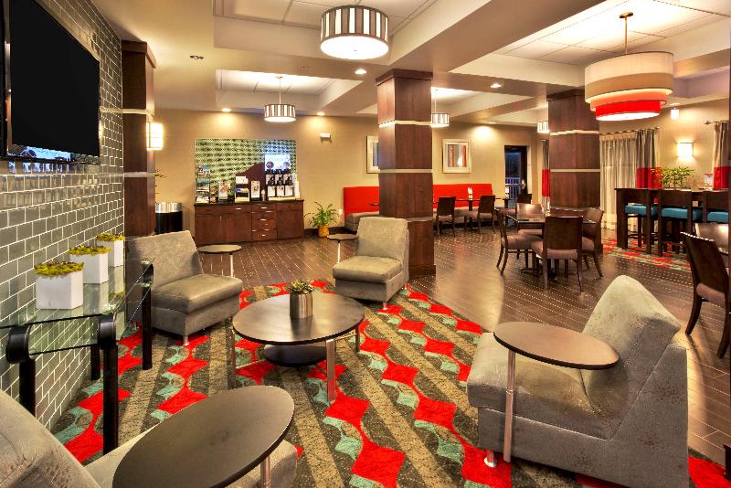 Отель Holiday Inn Express & Suites Oak Ridge, An Ihg
