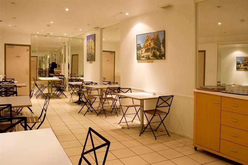 فندق Ours Blanc  Place Victor Hugo