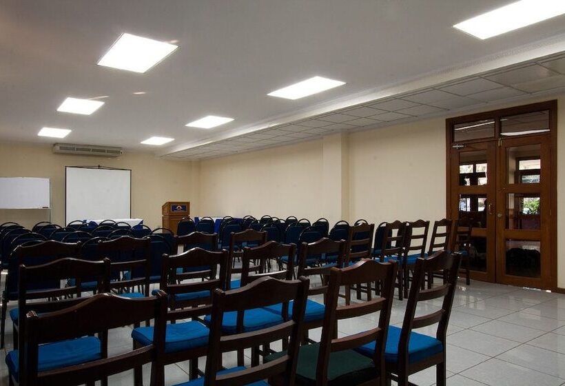 هتل Pacific Sunrise