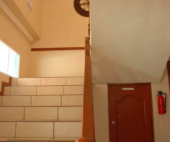 هتل Pacific Sunrise