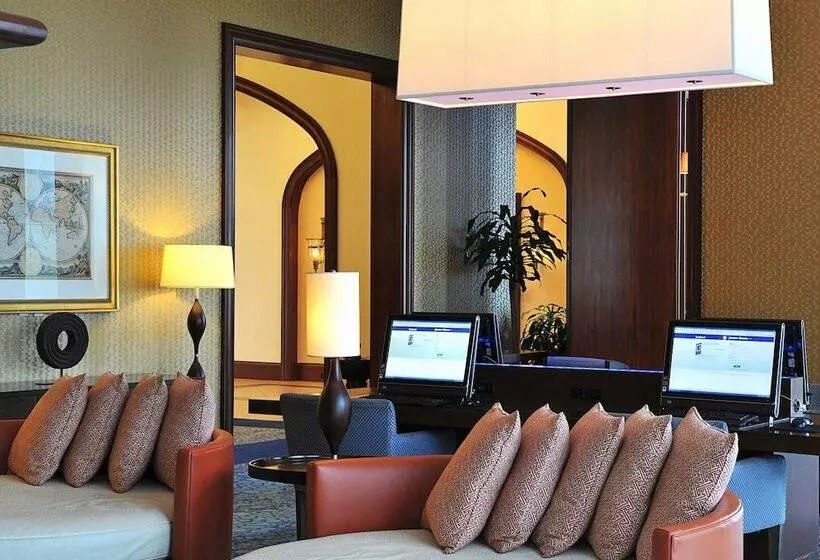 هتل Renaissance Portsmouthnorfolk Waterfront