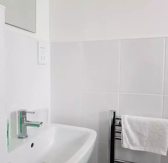 בית מלון כפרי Seamore Guest House