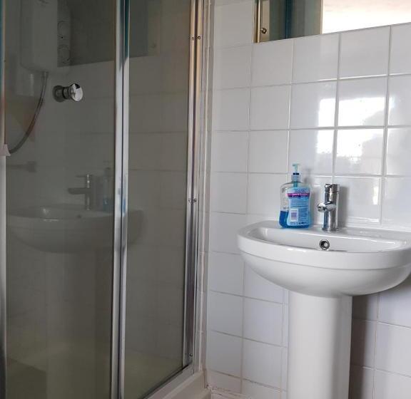 فندق Seamore Guest House