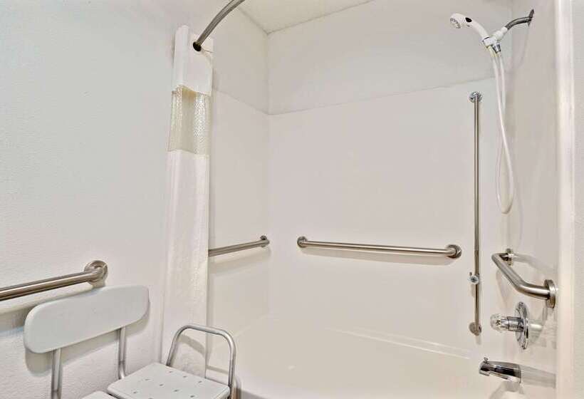 호텔 Super 8 By Wyndham Riverside/kansas City