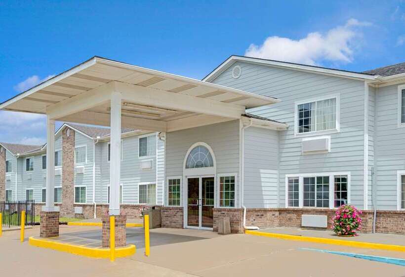 호텔 Super 8 By Wyndham Riverside/kansas City