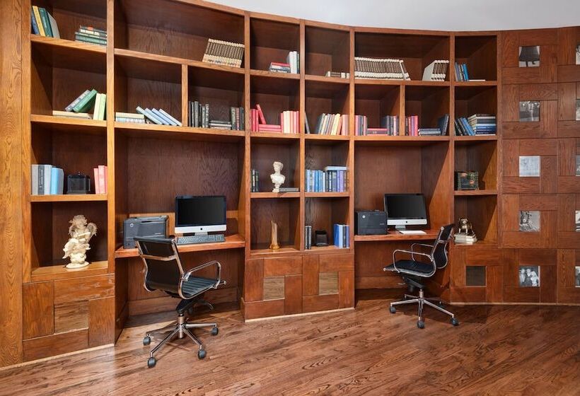 The Saint Hotel, New Orleans, French Quarter, Autograph Collection