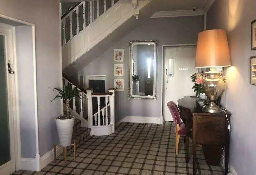 Отель White Lodge