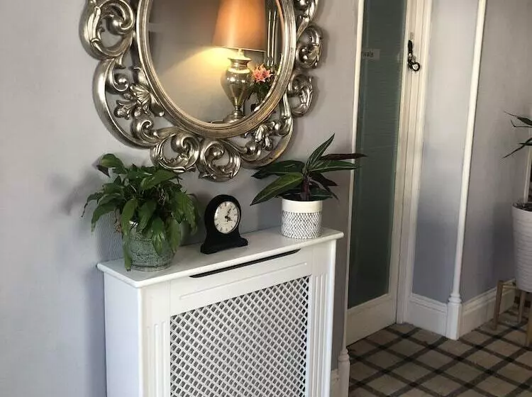 Отель White Lodge