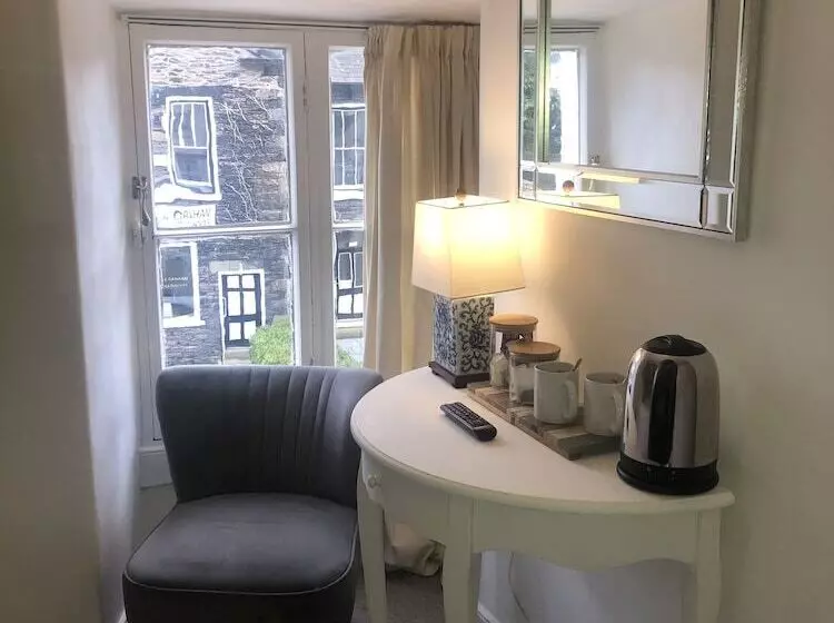 Отель White Lodge