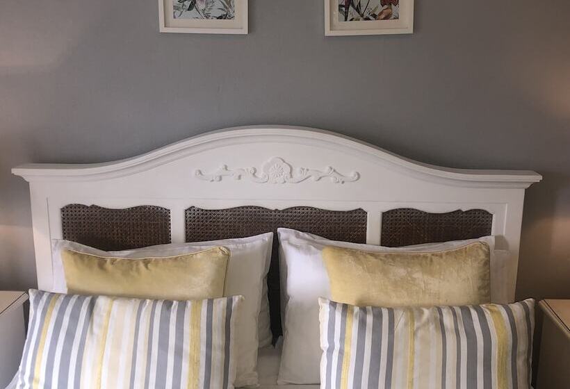 فندق White Lodge