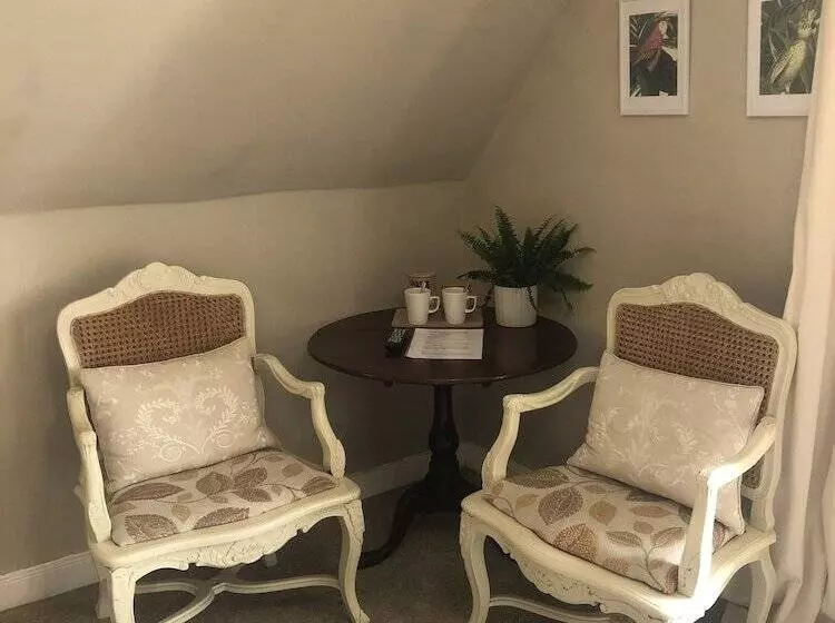 Отель White Lodge