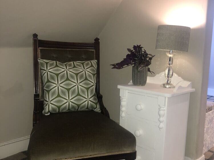 فندق White Lodge