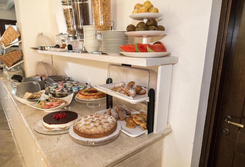 Отель Vecchia Marina