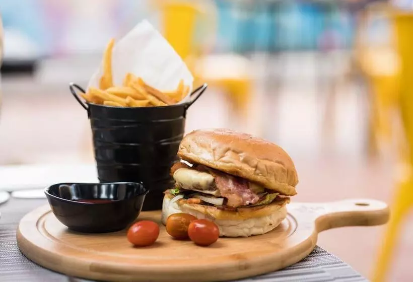 هتل White Rabbit Hostel