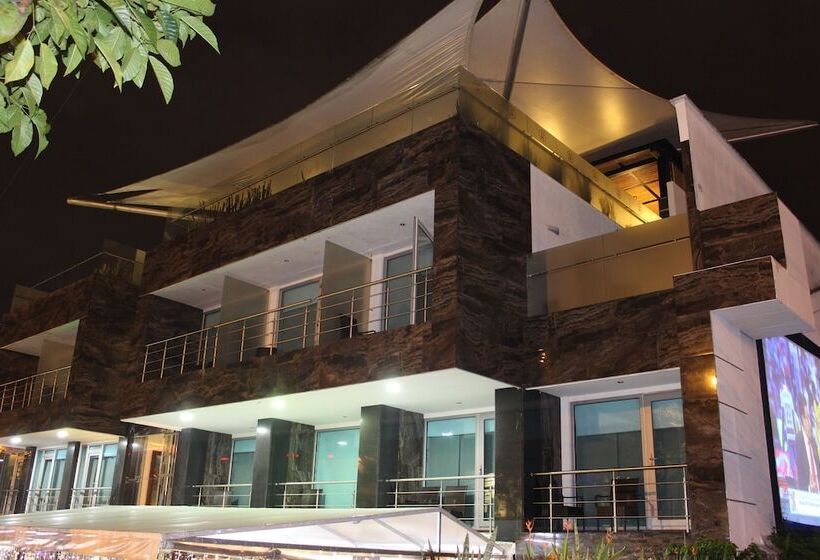 هتل Zi One Luxury