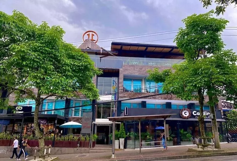 هتل Zi One Luxury