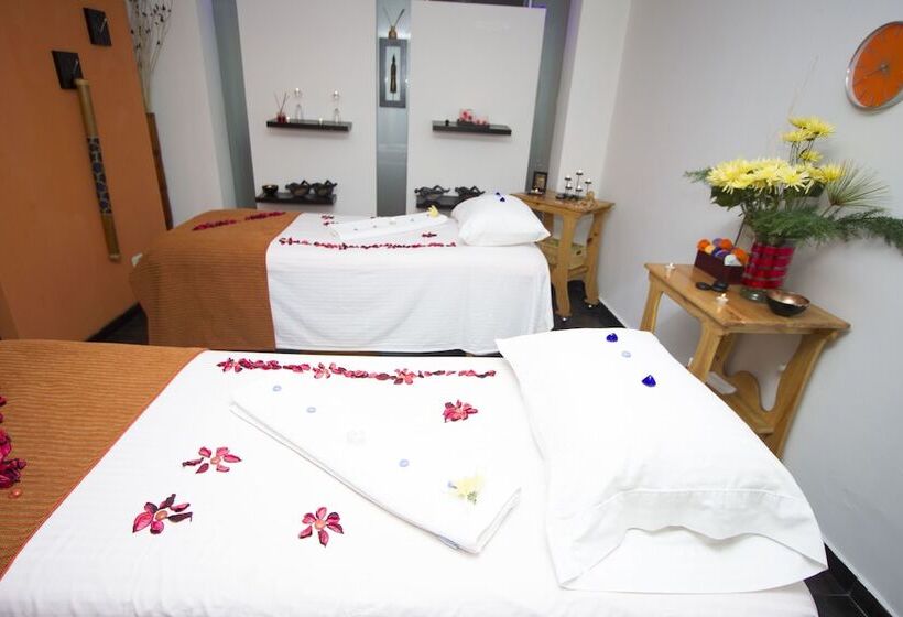 هتل Zi One Luxury