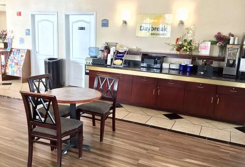 Мотель Days Inn By Wyndham Robstown