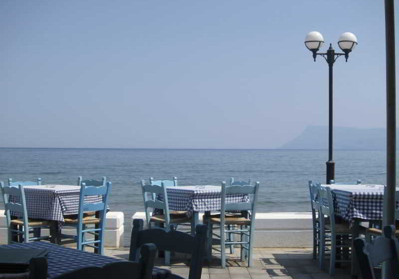 ベッドアンドブレックファースト Revekka Rooms