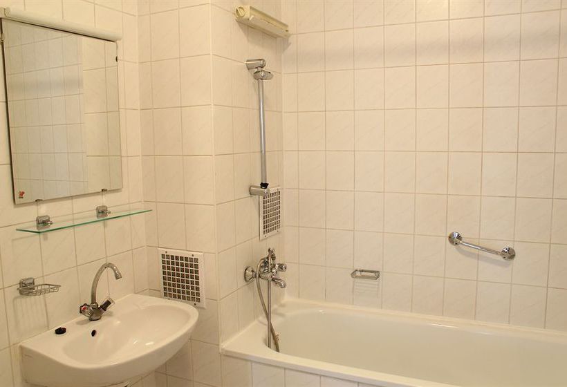 Boulevard City Panzió   Self Check In