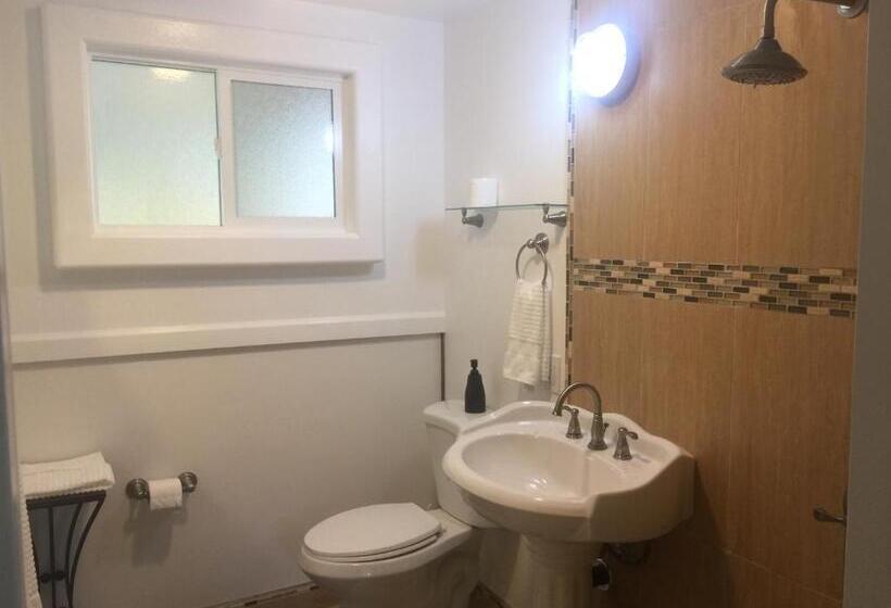 호텔 Aaron’s Cottage