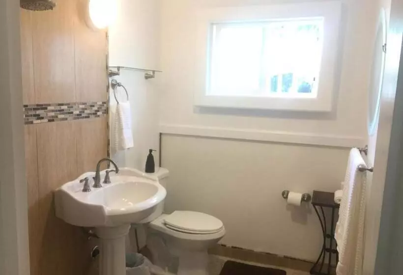 호텔 Aaron’s Cottage