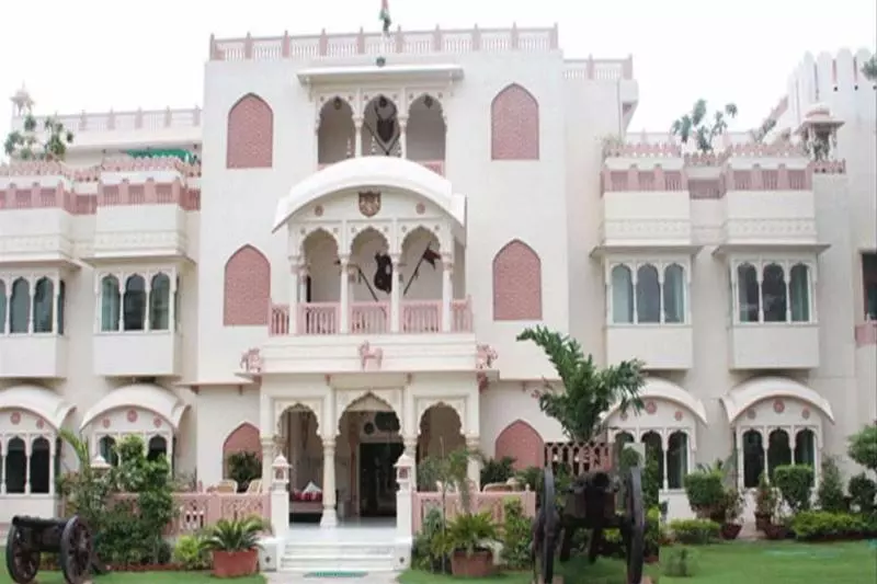 Hotel Bharat Mahal Palace